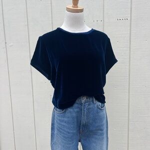 Field Manor Navy Velvet Short Sleeve Top Size Medium